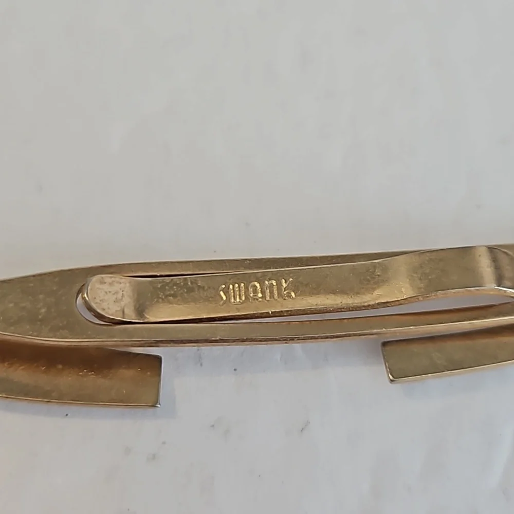 SWANK Sword Goldtone and Silvertone Tie Back Clip